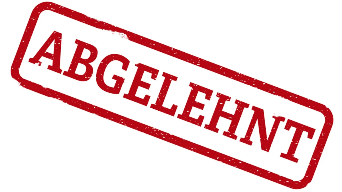 7e3689b9fe31-Abgelehnt-Stempel-iStock-Christian-Horz Abgelehnt Stempel iStock Christian Horz.jpg