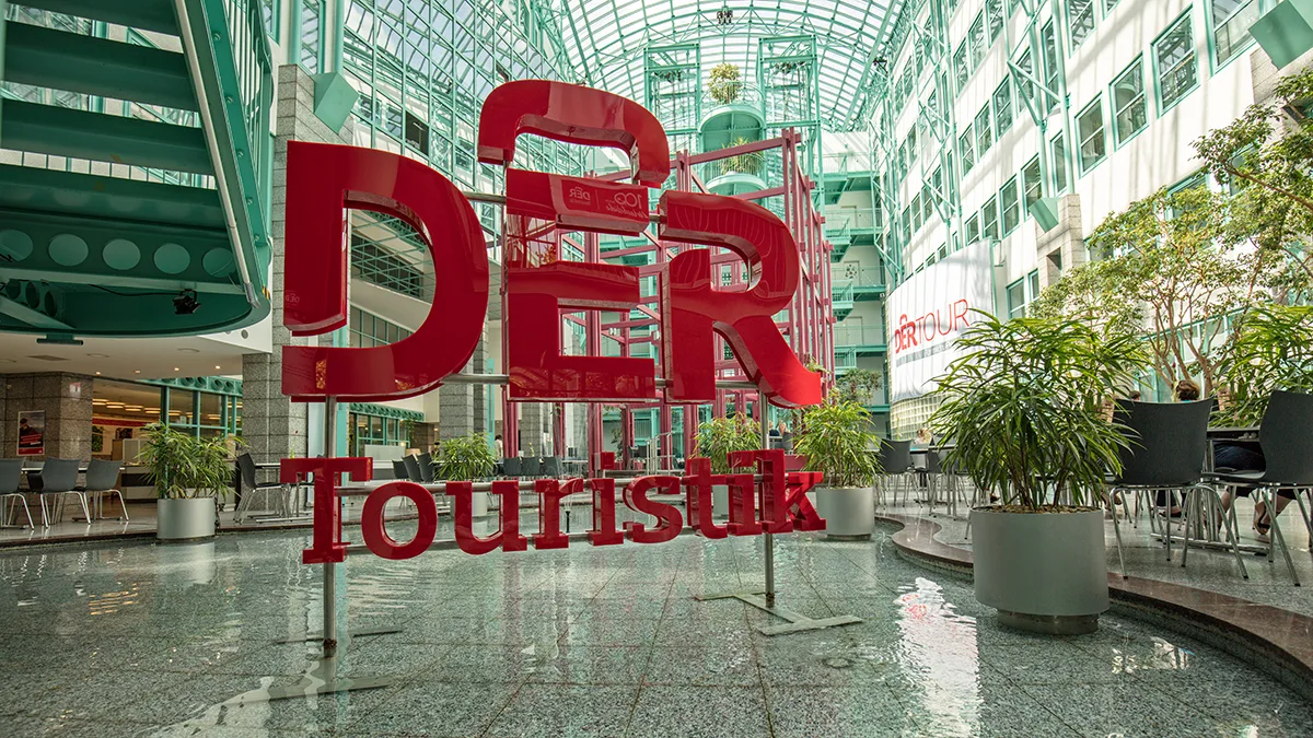 DER Touristik Zentrale Frankfurt Atrium Foto DER Touristik DER Touristik Zentrale Frankfurt Atrium Foto DER Touristik
