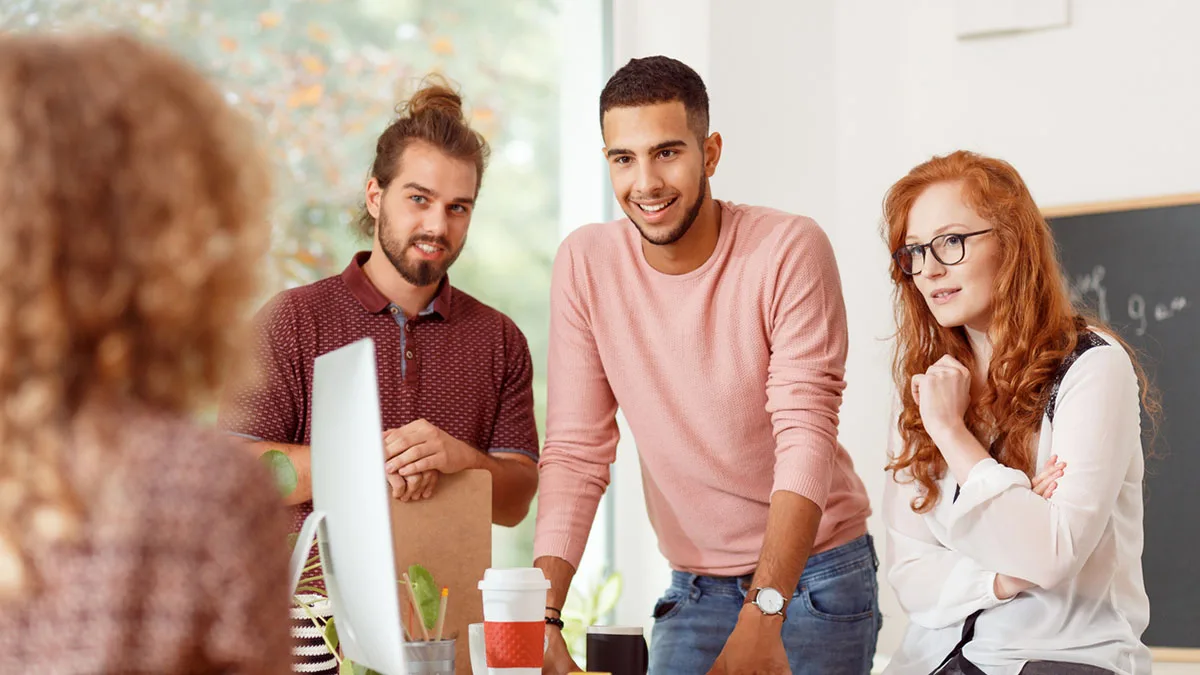46e8073b0e5f-Azubis-iStock-KatarzynaBialasiewicz-902813342 Azubis