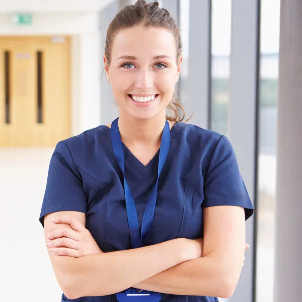Pflegekraft Krankenschwester selbstbewusst resilient zuversichtlich Pflegefachkraft
