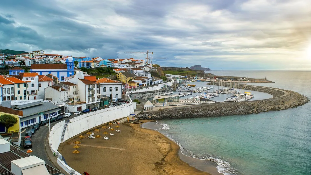 aff1fa8a02f4-Portugal-Azoren-Terceira-Angra-do-Heroismo-Foto-iStock-Antonio-Duarte Portugal Azoren Terceira Angra do Heroísmo Foto iStock Antonio Duarte