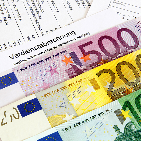 Gehaltsabrechnung Geld iStock johannes86