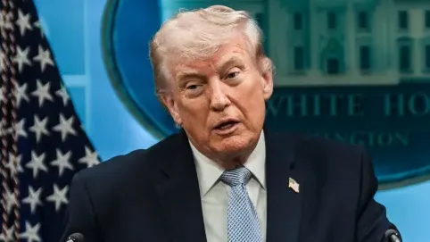 de80a69c414c-Trump-Donald-Weisses-Haus Trump Donald