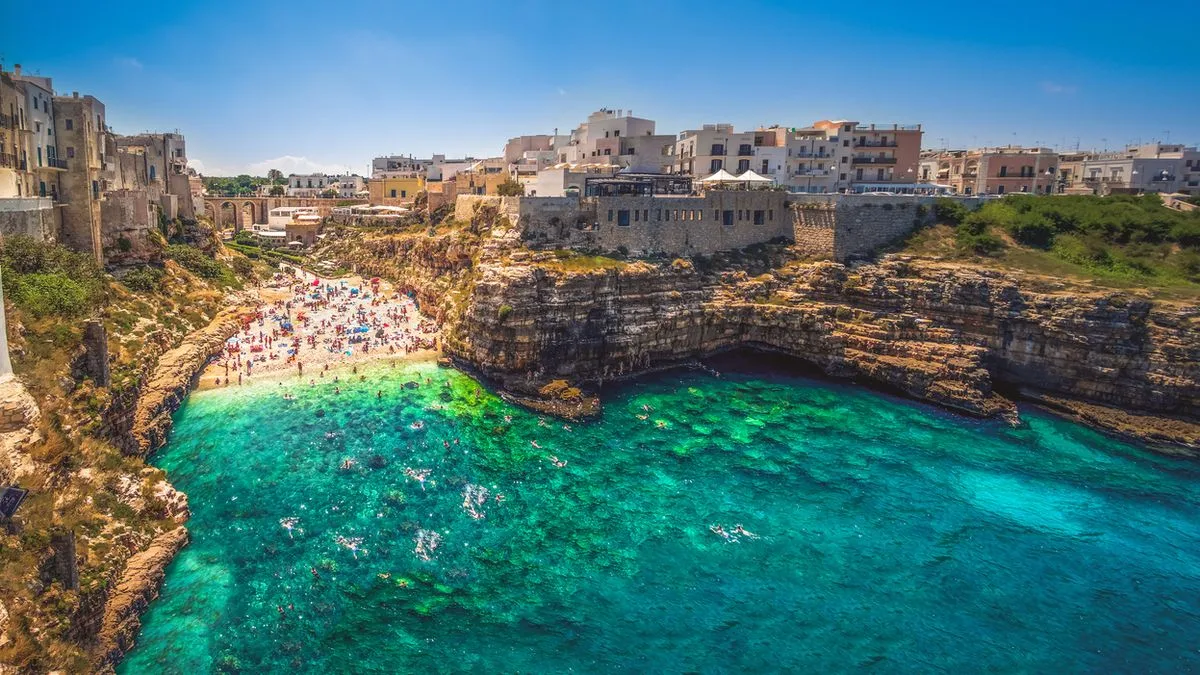 92998323b20c-Italien-Polignano-a-Mare-Foto-iStock-Luca-Lorenzelli Italien Polignano a Mare Foto iStock Luca Lorenzelli