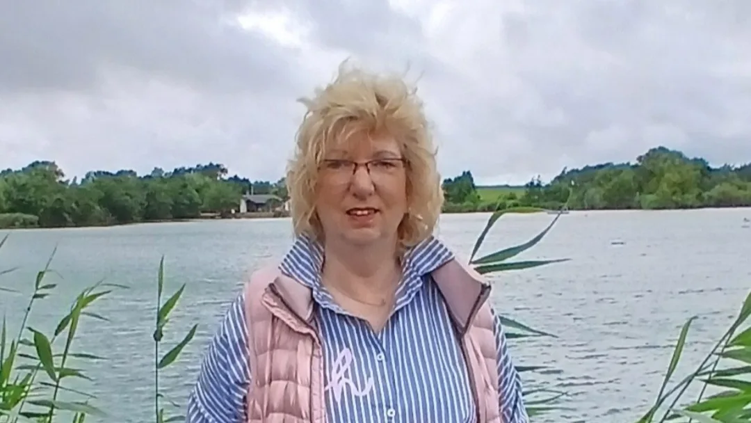 Birgit Möller Derpart Reisebüro Horn Birgit Möller aus dem Derpart Reisebüro Horn ist die glückliche Gewinnerin der A-Rosa Woche. Sie freut sich auf eine Reise mit einem der Flusskreuzfahrtschiffe