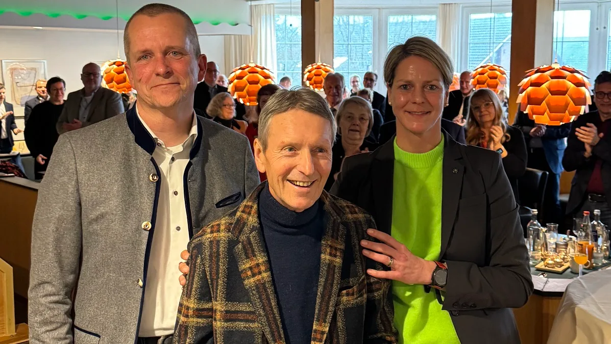 720eef8b2a00-Sonnenhotels-v.l.-Doerschel-Andreas-Harald-und-Karina Sonnenhotels v.l. Dörschel Andreas, Harald und Karina