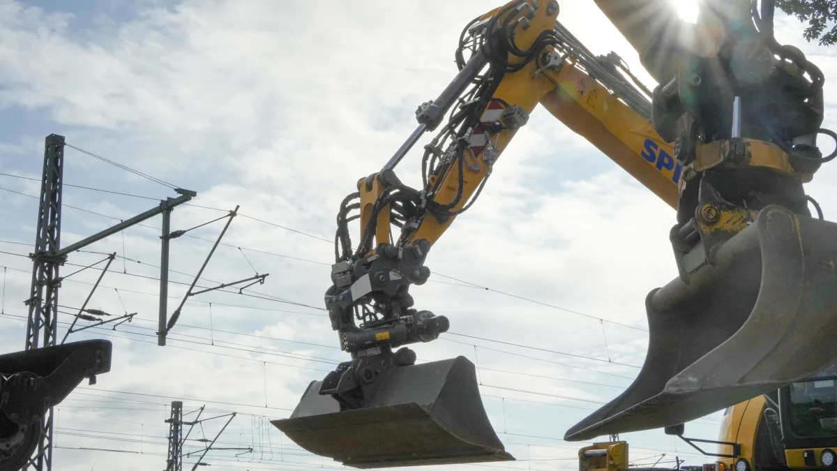 a88b0997136a-Bahn-Baustelle-Baufahrzeuge Bahn Baustelle Baufahrzeuge