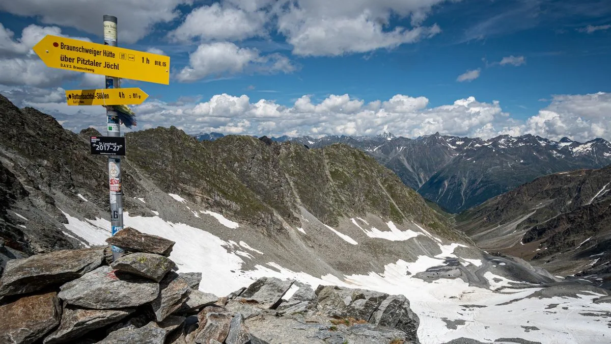 3e651b629f1b-Transalp-Wanderweg-E5-Foto-iStock-Wirestock Österreich Transalp Wanderweg E5 Foto iStock Wirestock