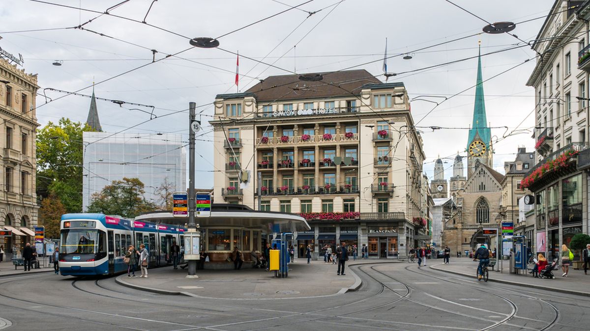 Hotel Savoy Zürich Foto iStock Sebastian Frank