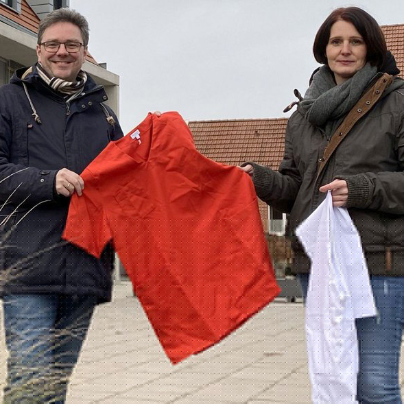 Pflegedienst Faire Dienstkleidung Foto Caritas Emsland-Mitte Jürgen Eden.jpg