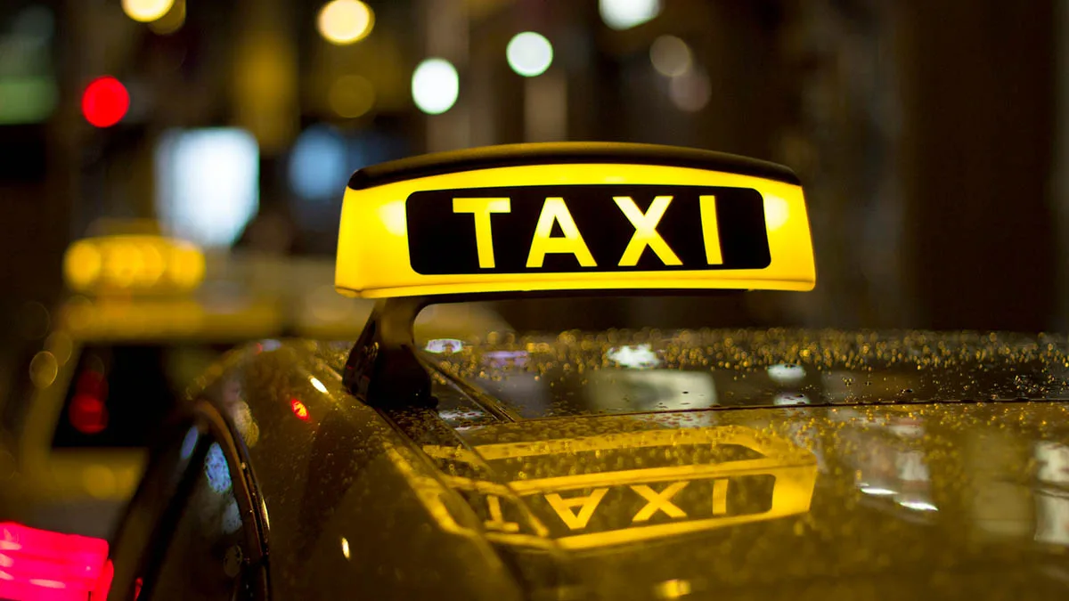Taxi iStock hanohiki-578272038 Taxi