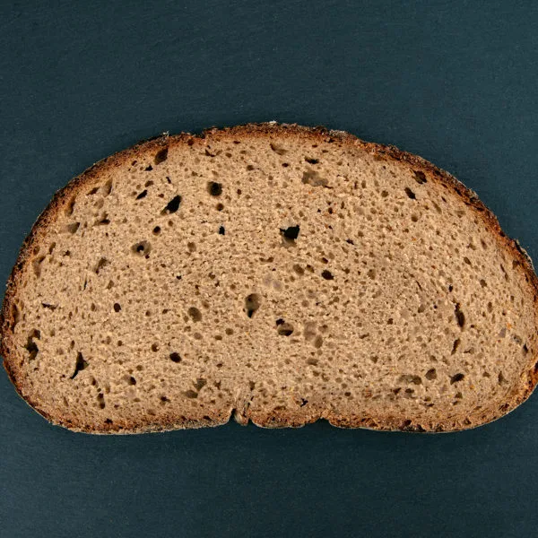 156fcd6e5e77-iStock-1155743819 Graubrot Nahrung Brot Nährstoffe