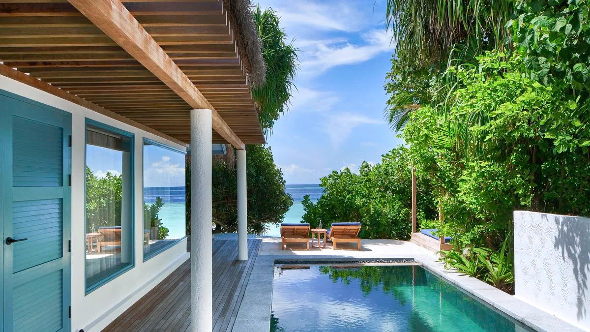 Raffles Maldives Meradhoo Sunset Beach Villa Foto Jorg Sundermann Raffles Maldives Meradhoo Sunset Beach Villa Foto Jorg Sundermann
