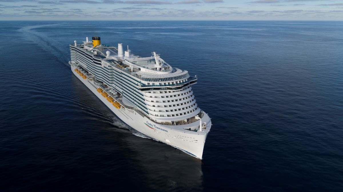 Die Costa Toscana ist das Flaggschiff der Reederei. Sie ist LNG-betrieben.