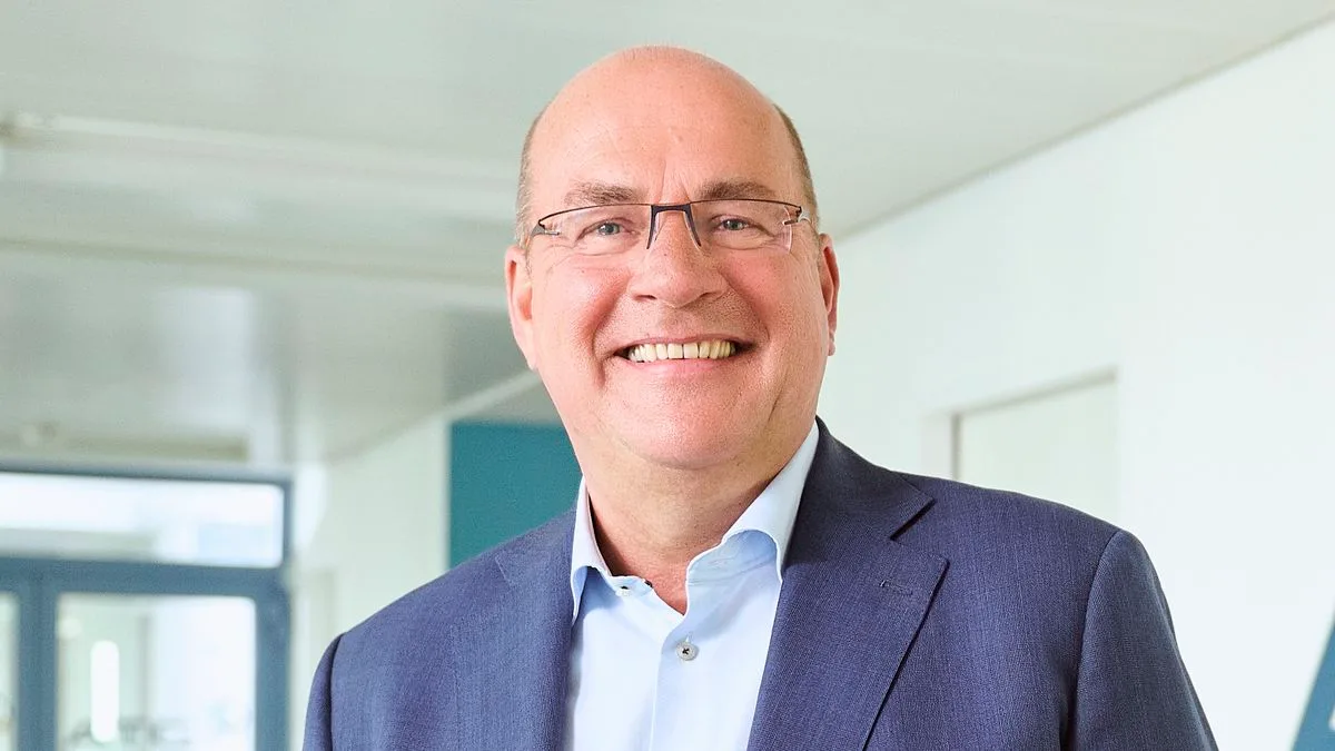 f5081b60cb24-Ashworth-Peter-ATG-Europa-Chef-Foto-ATG Ashworth Peter ATG Europa Chef Foto ATG