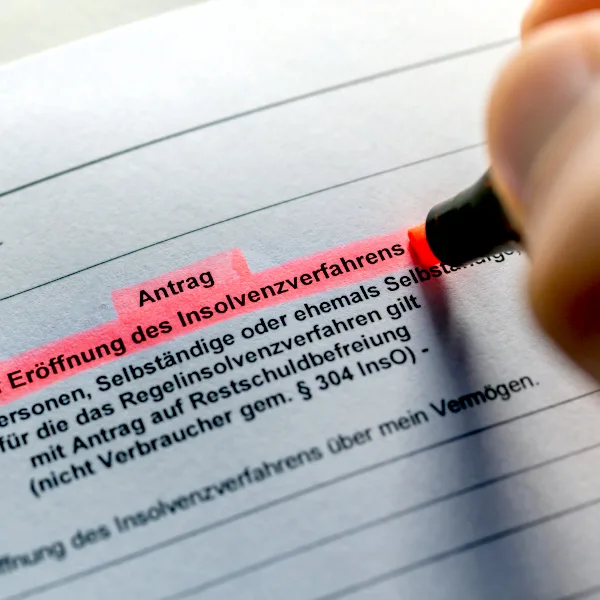 3212ad9e4295-Insolvenz-Antrag-Eroeffnung-iStock-Ralf-Geithe Insolvenz Antrag Eröffnung iStock Ralf Geithe.jpg