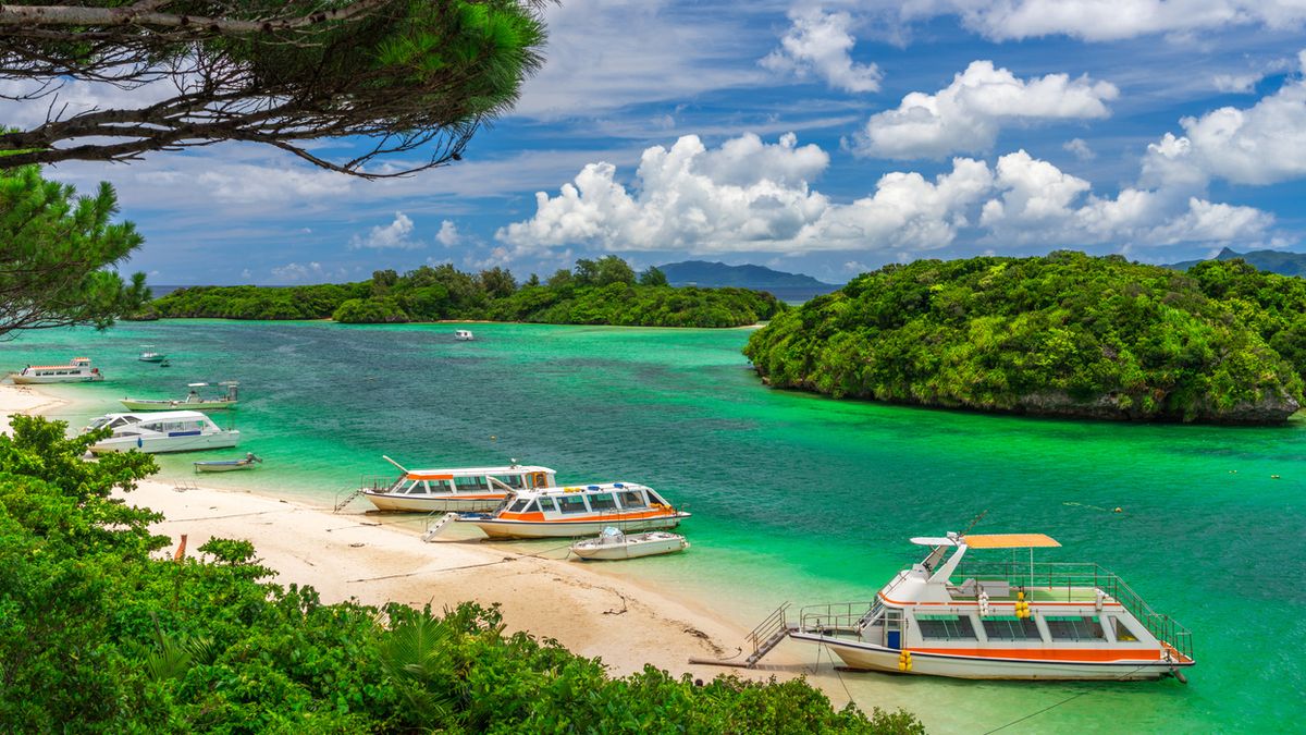 Japan Okinawa Kabira Bay Foto iStock Sean Pavone