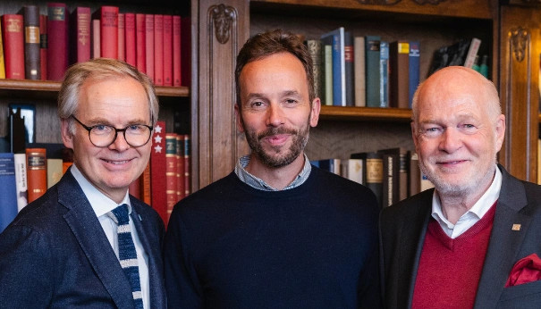 Frank Marrenbach, Philipp Westermeyer und Thomas Althoff nach der Aufnahme im Grandhotel Schloss Bensberg.