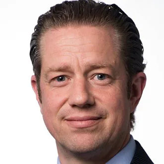 Spiller Simon Foto Tschuggen Hotel Group Spiller neuer Direktor bei der Tschuggen Hotel Group