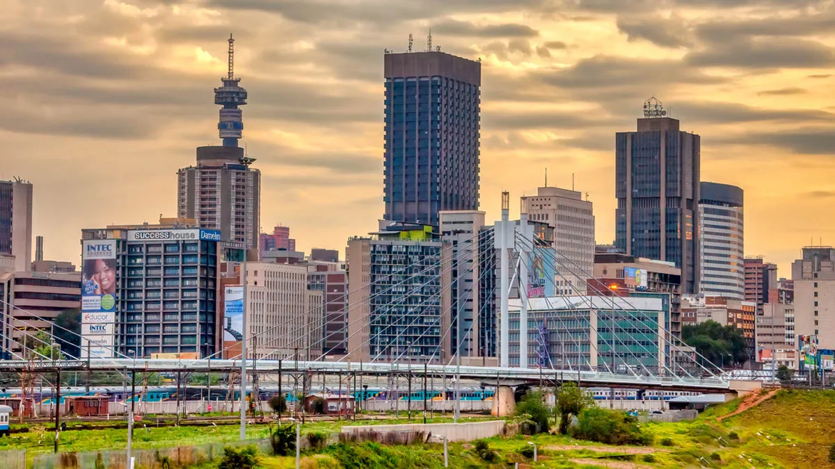 abb79233da59-Suedafrika-Johannesburg-iStock-poco_bw-1272581942 Johannesburg