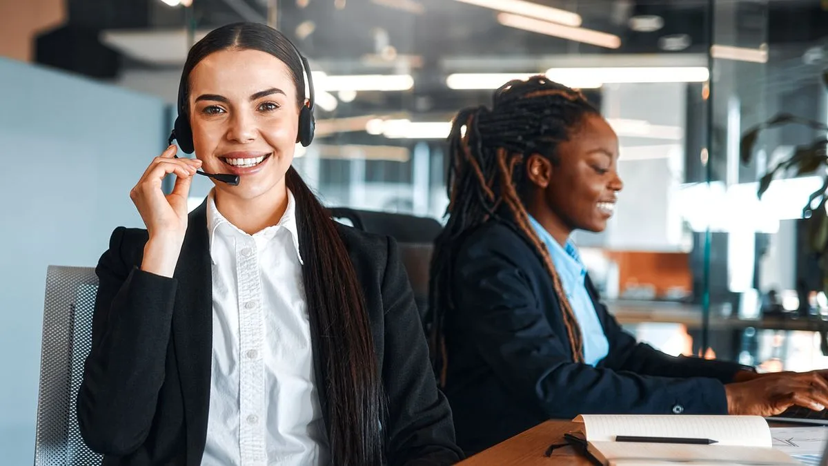 80f8bc65e24c-Call-Center-telefonieren-Foto-iStock-Valerii-Apetroaiei Call Center telefonieren Foto iStock Valerii Apetroaiei