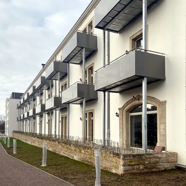 7a8f41aab33b-Renafan-Dresden Renafan Dresden.jpg