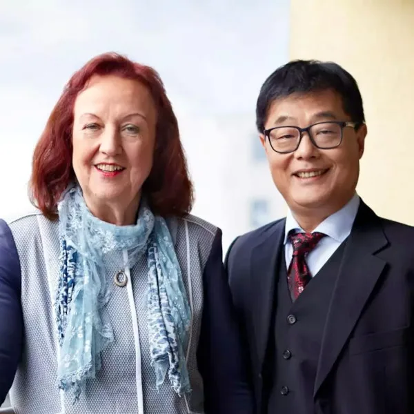 Renafan Gründer Renate Günther Shaodong Fan.jpg