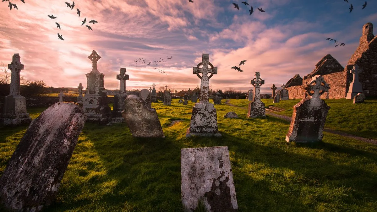 0356bbdfc277-Irland-Clonmacnoise-Foto-iStock-Magdaleny Irland Clonmacnoise Foto iStock Magdaleny