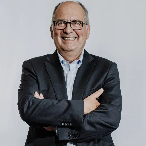 201e7300d02c-Dr.-Simon-Welte Simon Welte Azurit