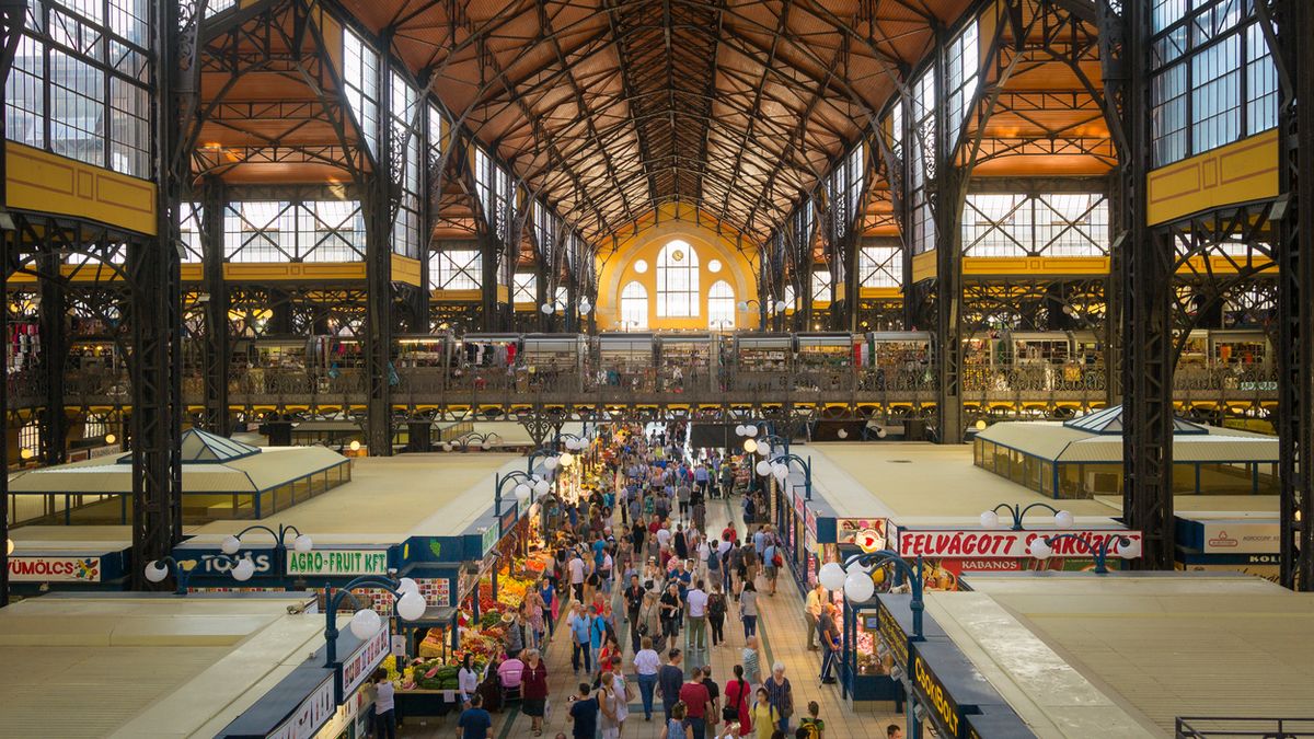 Ungarn Budapest Markthalle Foto iStock Tichr