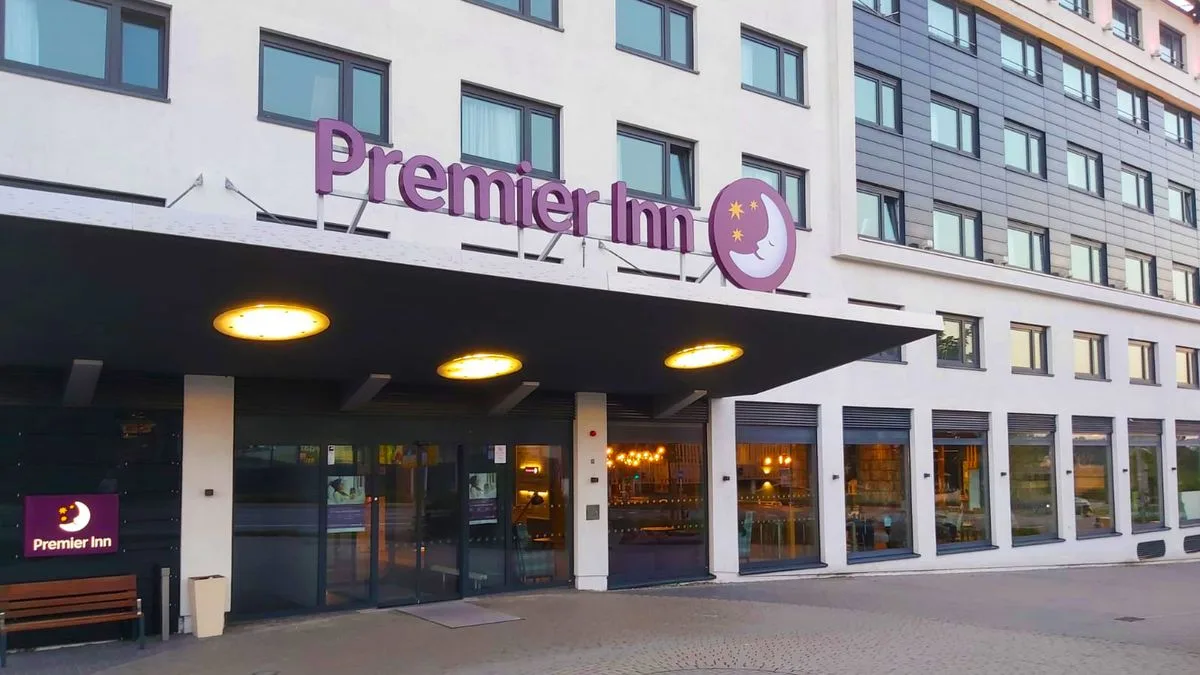 Stuttgart Airport Aussenansicht Eingang Foto Premier Inn Deutschland Stuttgart Airport Aussenansicht Eingang Foto Premier Inn Deutschland