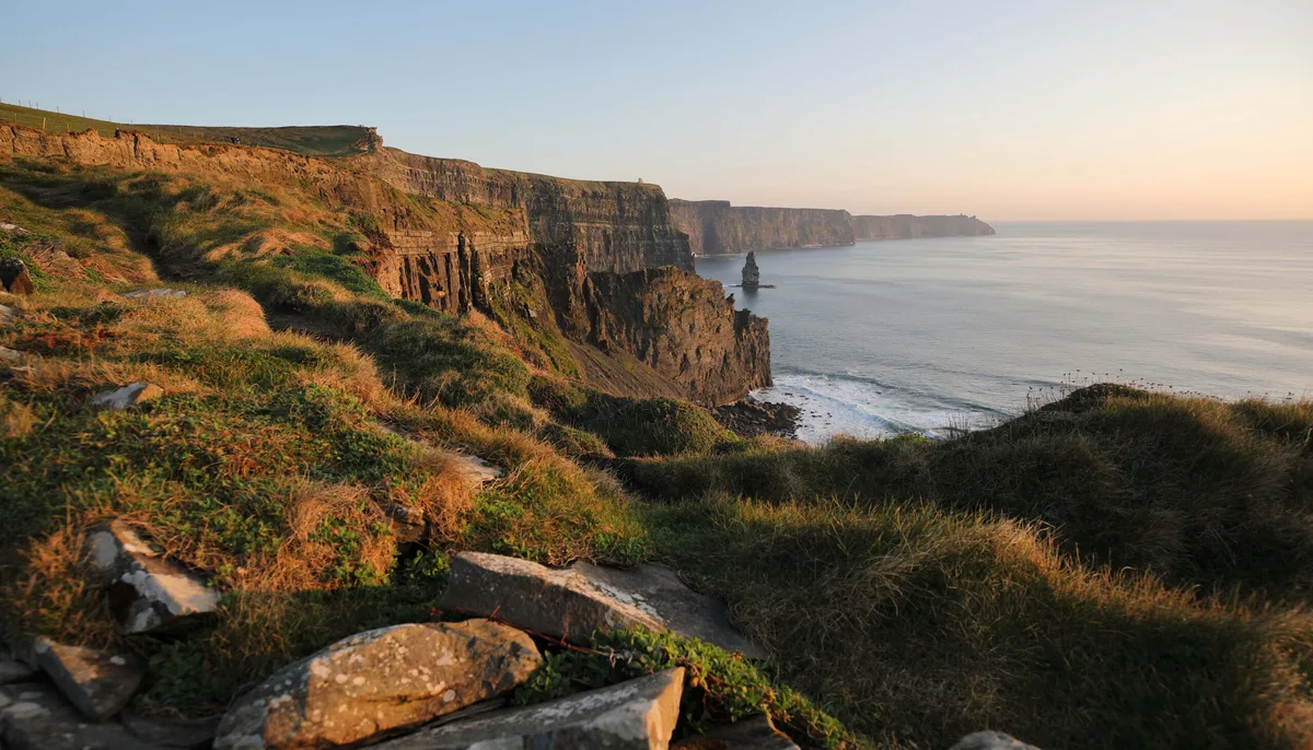 0dc860cffa0e-LEAD-Cliffs-Of-Moher-Trail-Co-Clare_6_master Irland Küste Cliffs Of Moher