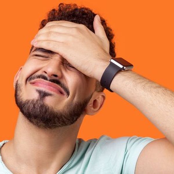 Facepalm Quadrat Foto iStock Khosrork