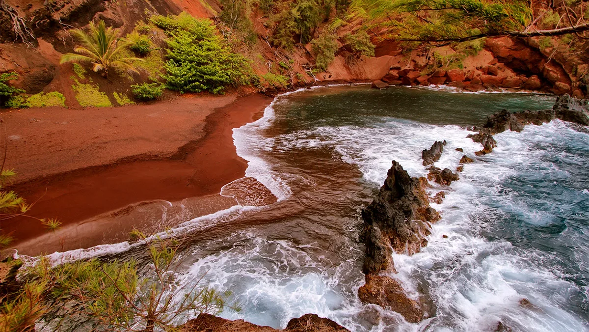 USA Hawaii Maui Kaihalulu Beach iStock estivillml-468188823 Kopie Kaihalulu Beach Maui Hawaii