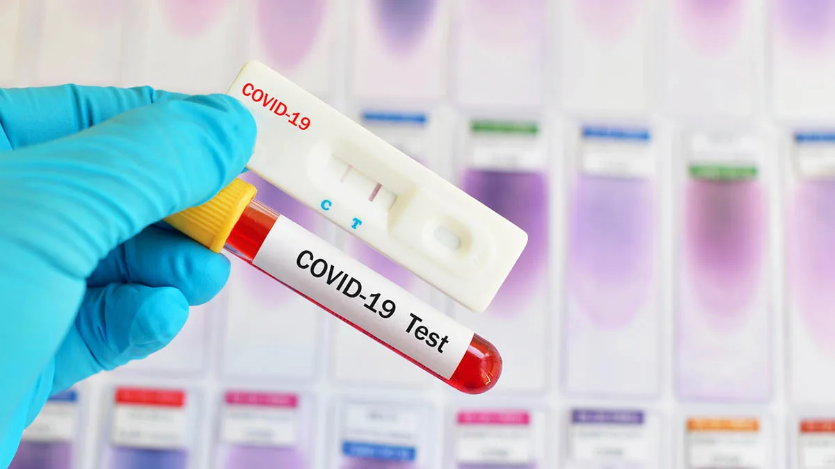Corona Schnelltest iStock jarun011-1206660717 Corona Schnelltest