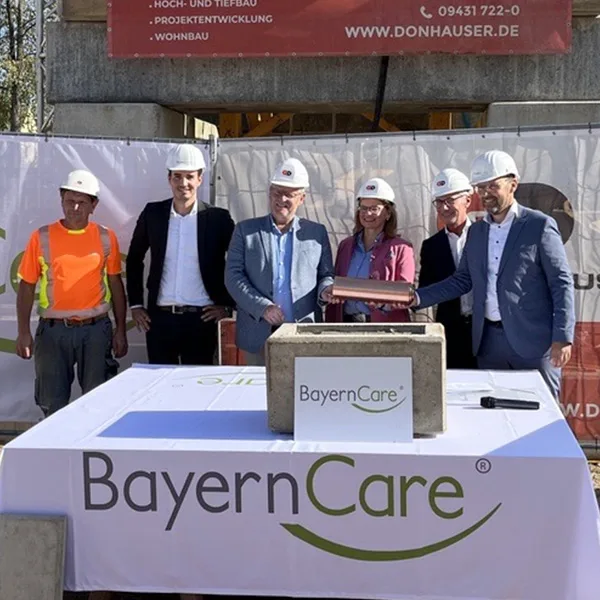 72a2c8b2dacc-Bayerncare-Schwandorf-Grundsteinlegung Bayerncare Schwandorf Grundsteinlegung.jpg