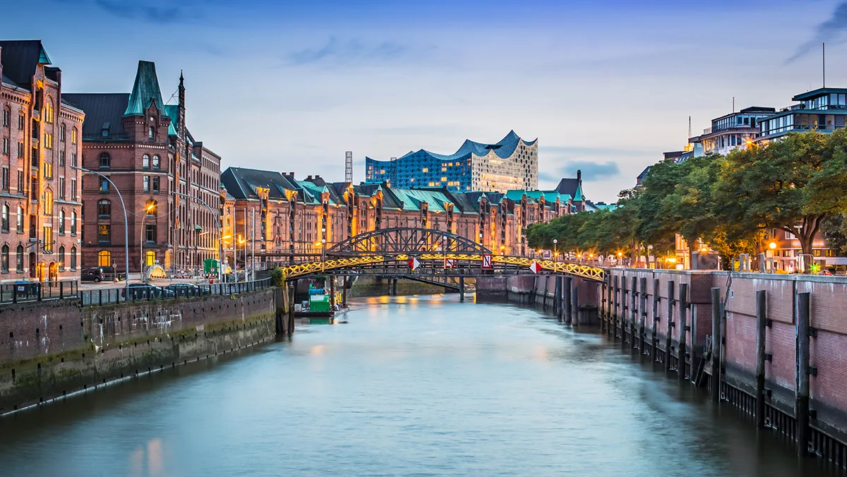 Deutschland Hamburg Speicherstadt Foto iStock Paul Siepker Deutschland Hamburg Speicherstadt Foto iStock Paul Siepker.jpg