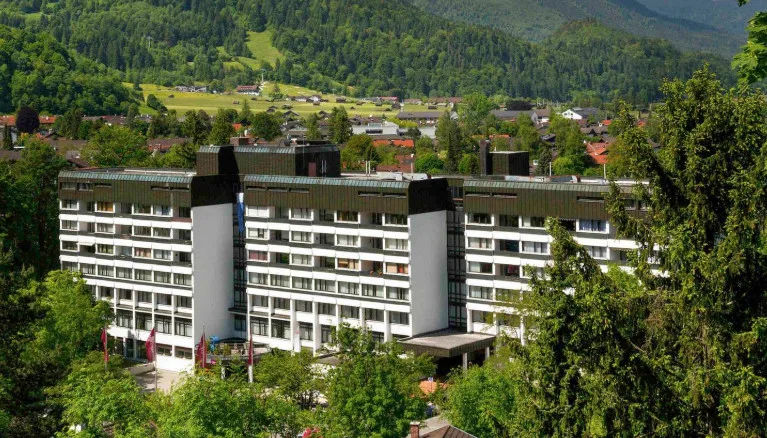 26b8c8cb3df2-scrnli_v3pVdB6j0yazko Mercure Garmisch-Patenkirchen künftig Sunday Hotel