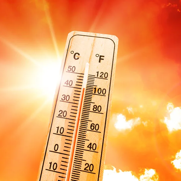 2c85329ecf96-Hitze-Sonne-Thermometer-iStock-Xurzon Hitze Sonne Thermometer iStock Xurzon.jpg