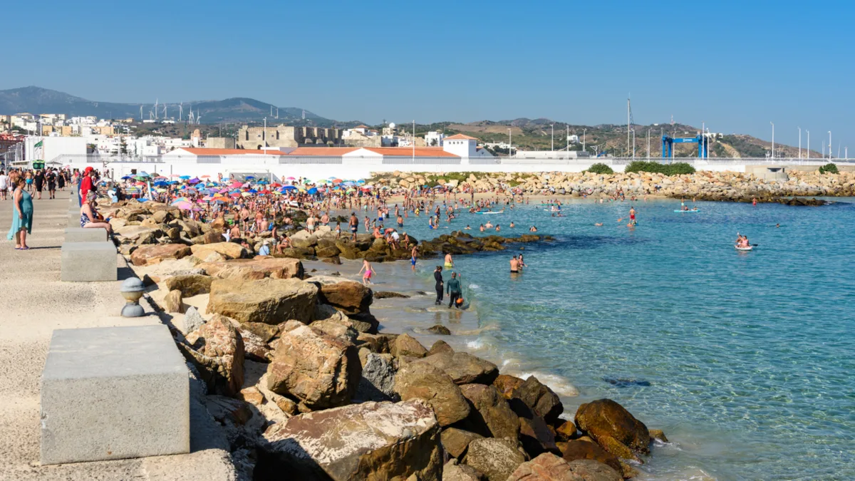 999b27f1bb78-Spanien-Tarifa-iStock-nedomacki-2187703905 Spanien Tarifa