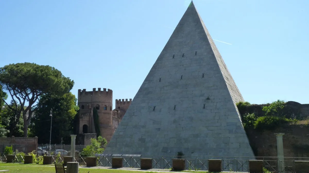 0c632cea7133-Italien-Rom-Cestius-Pyramide-Foto-iStock-The-Untravelled-World Italien Rom Cestius Pyramide Foto iStock The Untravelled World