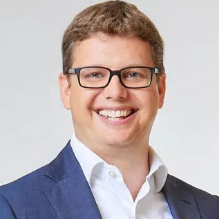 Michael Ey PwC