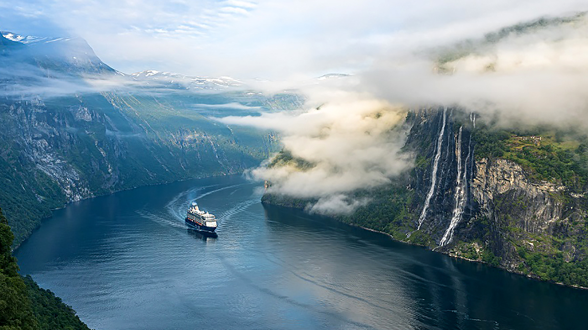 TUI Cruises MeinSchiff Geiranger Foto TUI Cruises Fabio Kohler.jpg