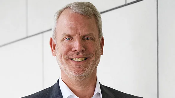 367fe6176960-Michael-20Naber_Cluster-20GM_Portrait Michael Naber HR Group, Cluster General Manager im Steigenberger Parkhotel Braunschweig und ibis Styles Magdeburg