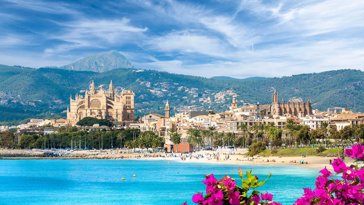 9dfb44a7d724-Mallorca-Palma-iStock-Balate-Dorin-1202816342 Mallorca Palma