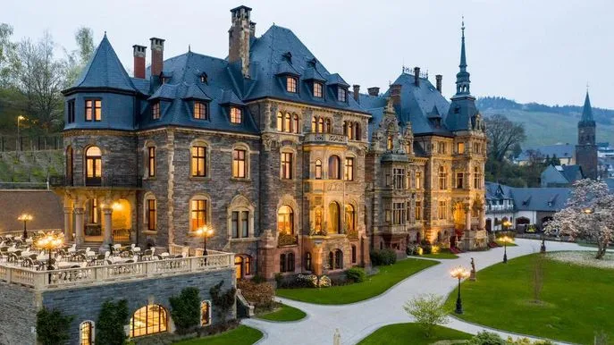 Shloss Lieser Foto Schloss Lieser Shloss Lieser Foto Schloss Lieser