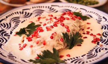 Mexiko, Chiles en Nogada
