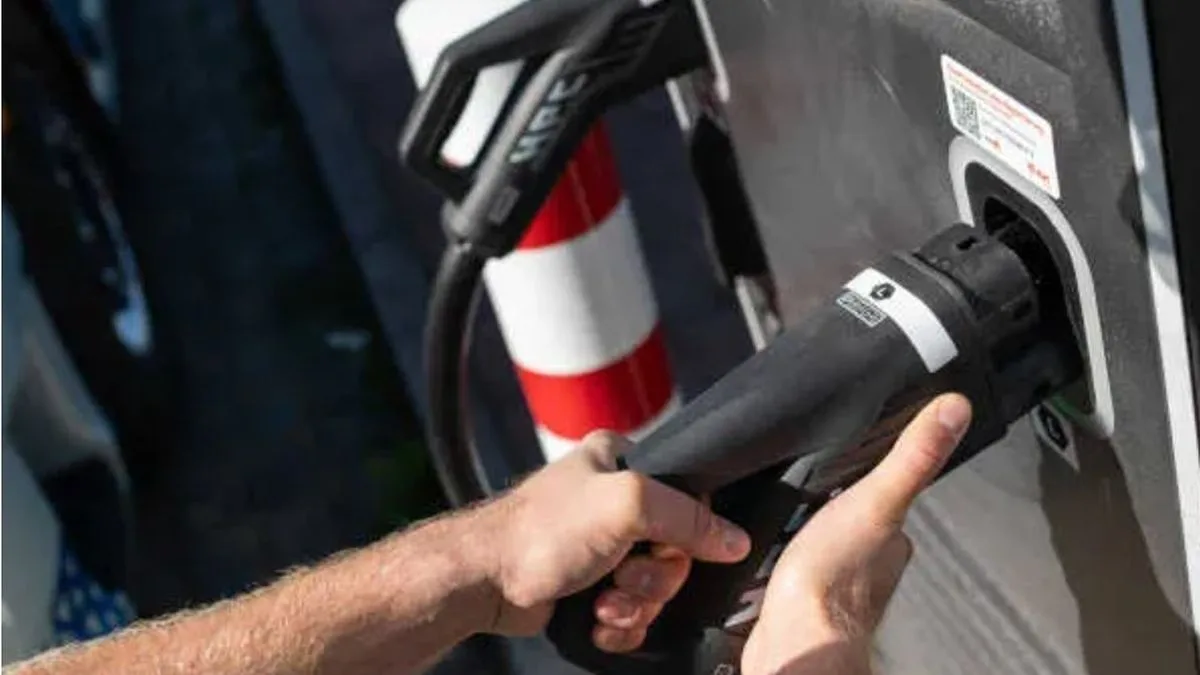 8f47a6577f95-E-Tankstelle-2-Foto-EON-Alena-Zielinski E-Tankstelle 2 Foto EON Alena Zielinski