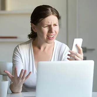 Telefonieren genervt-iStock-fizkes-klein Telefonieren