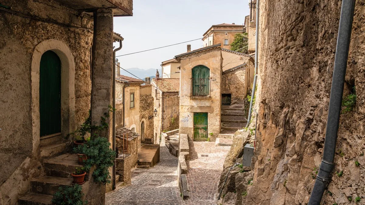 a4c834d409ca-Italien-Pesche-in-Molise-Foto-iStock-e55-evu Italien Pesche in Molise Foto iStock e55 evu